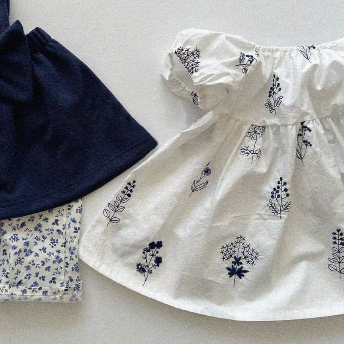 White and Brown Wildflower Puff Sleeve Dress