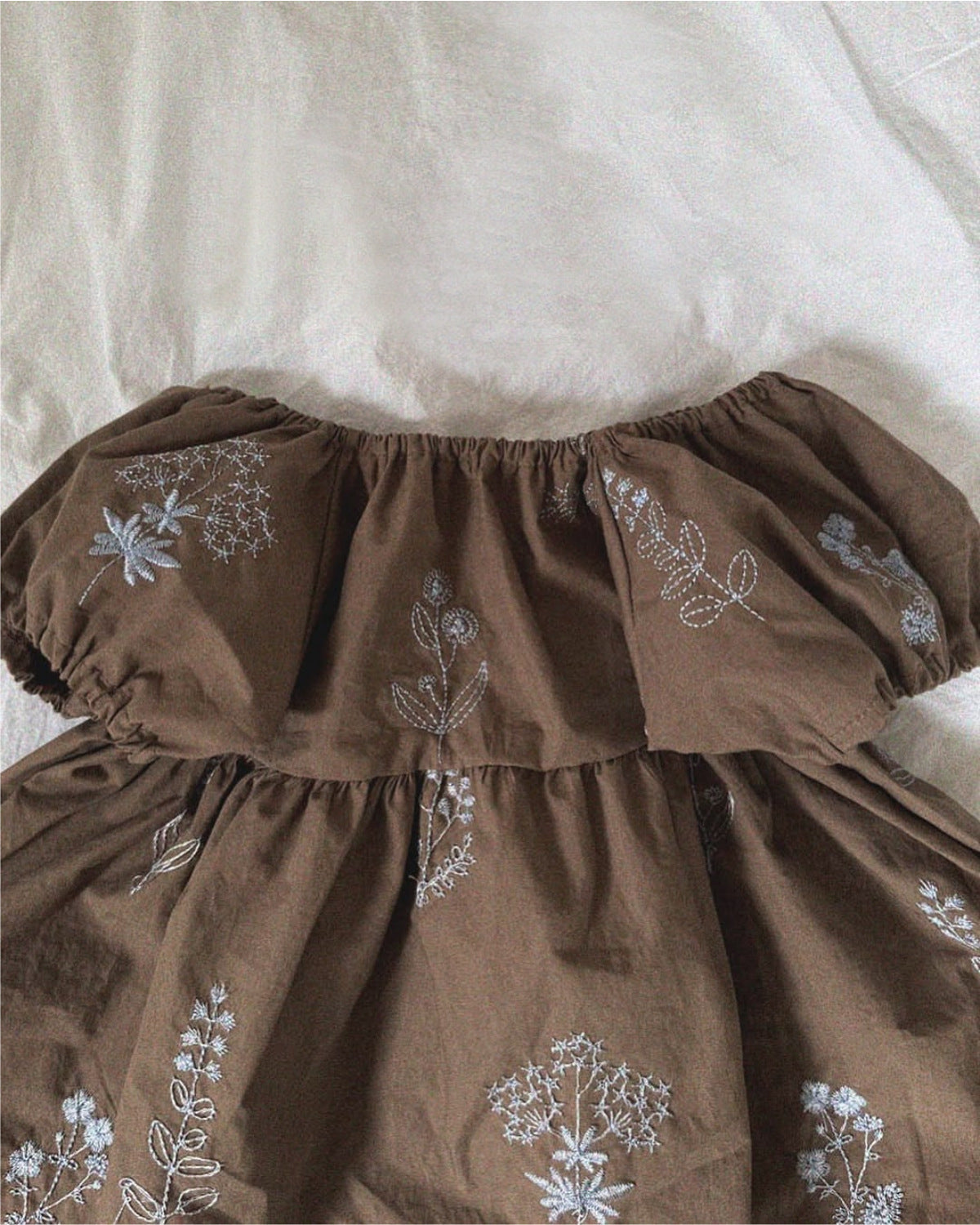 White and Brown Wildflower Puff Sleeve Dress