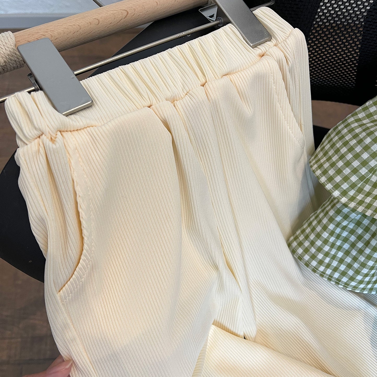 Green Gingham Ruffle Top & Cream Pants Set