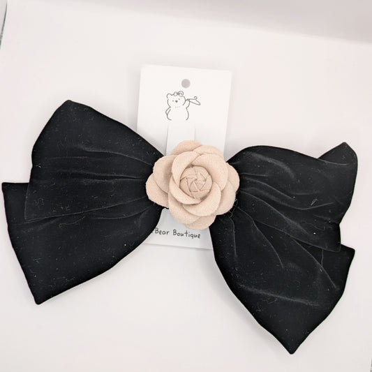 Rosette Center Bows – Classic Black with Blush or Cream